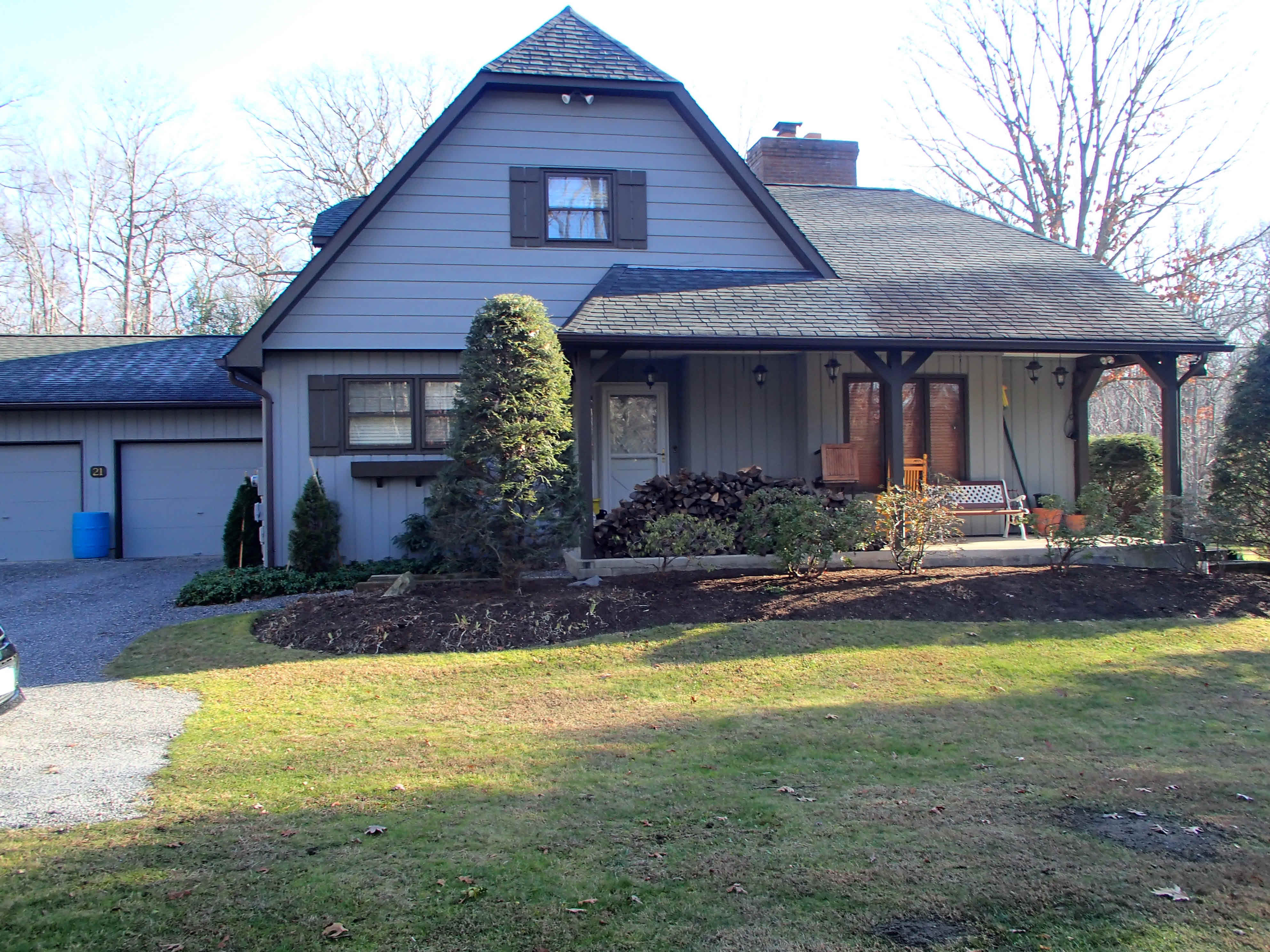 Building photograph for 21 BILBERRY RD